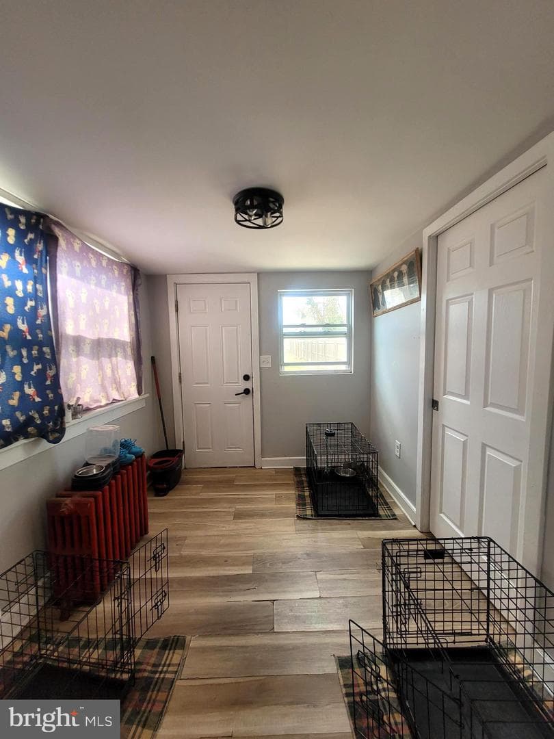 574 Bath Street photo 4