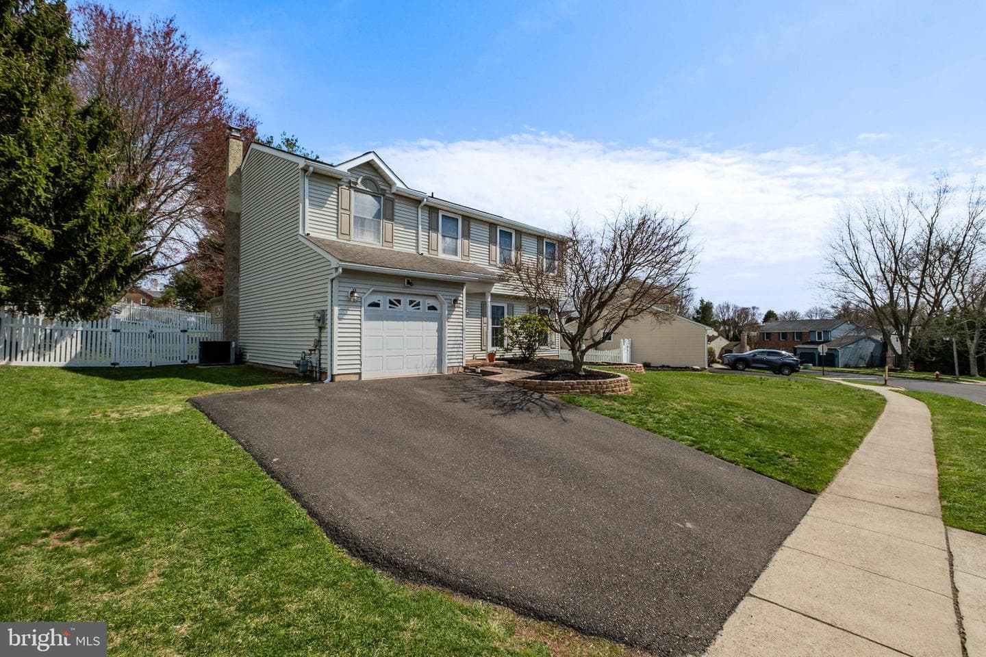 119 Hampton Drive photo 2