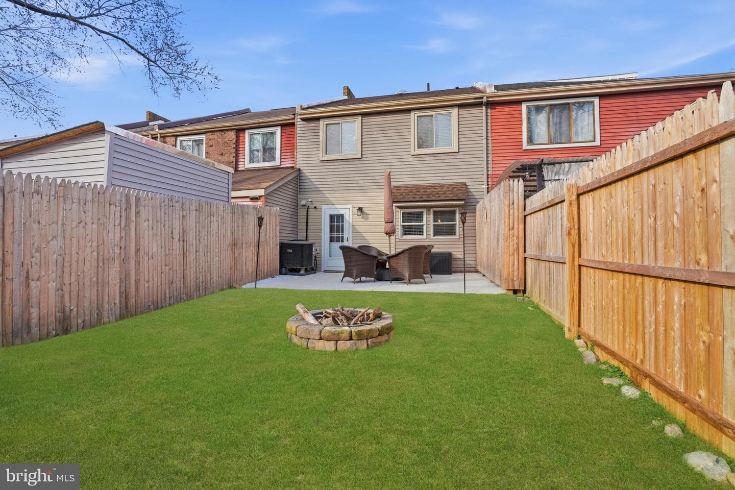 1016 Weybridge Court photo 24