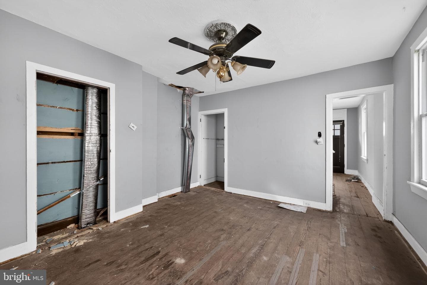 523 Swain Street photo 10