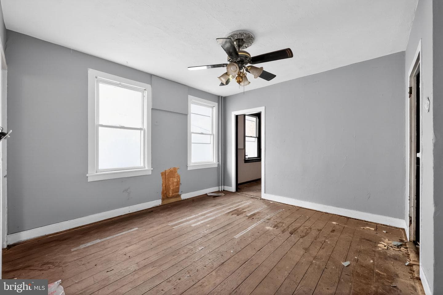 523 Swain Street photo 11