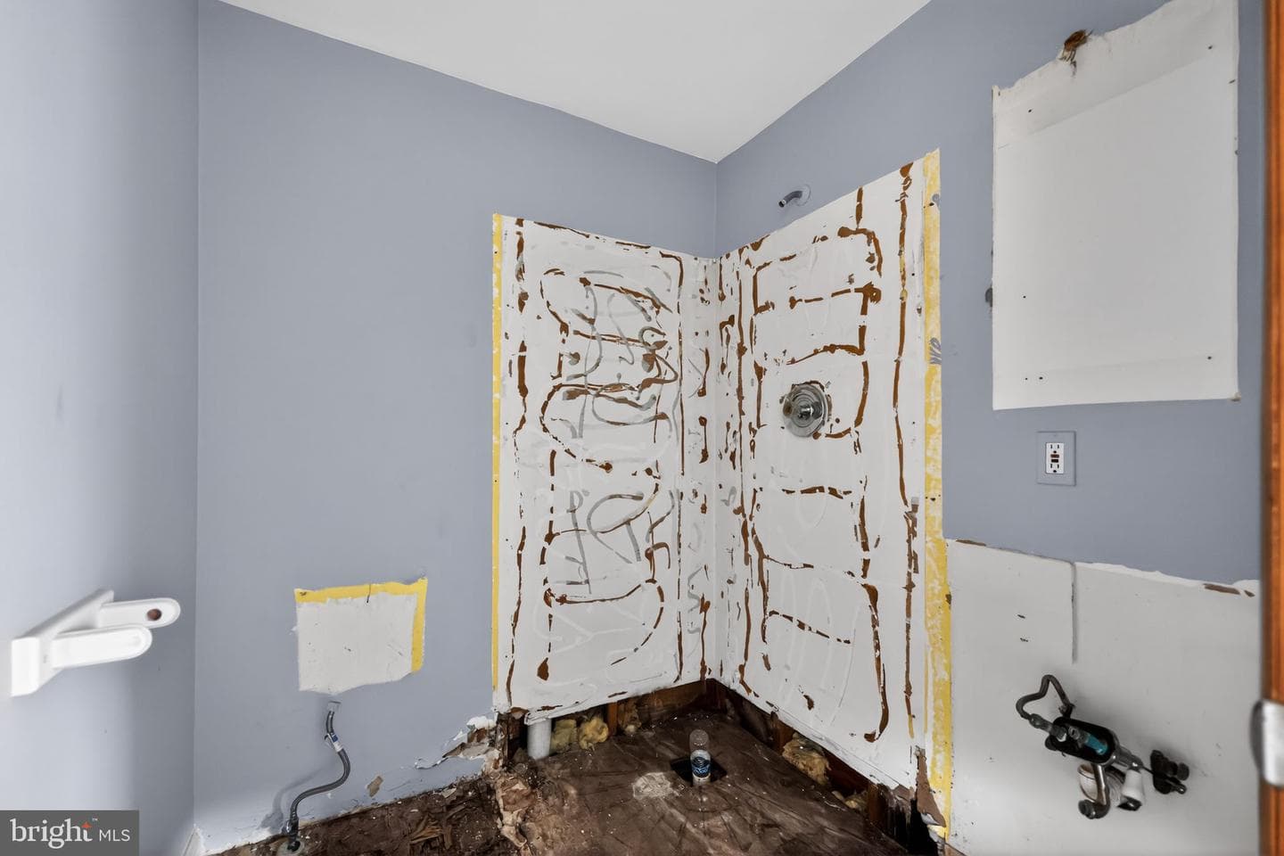 523 Swain Street photo 15