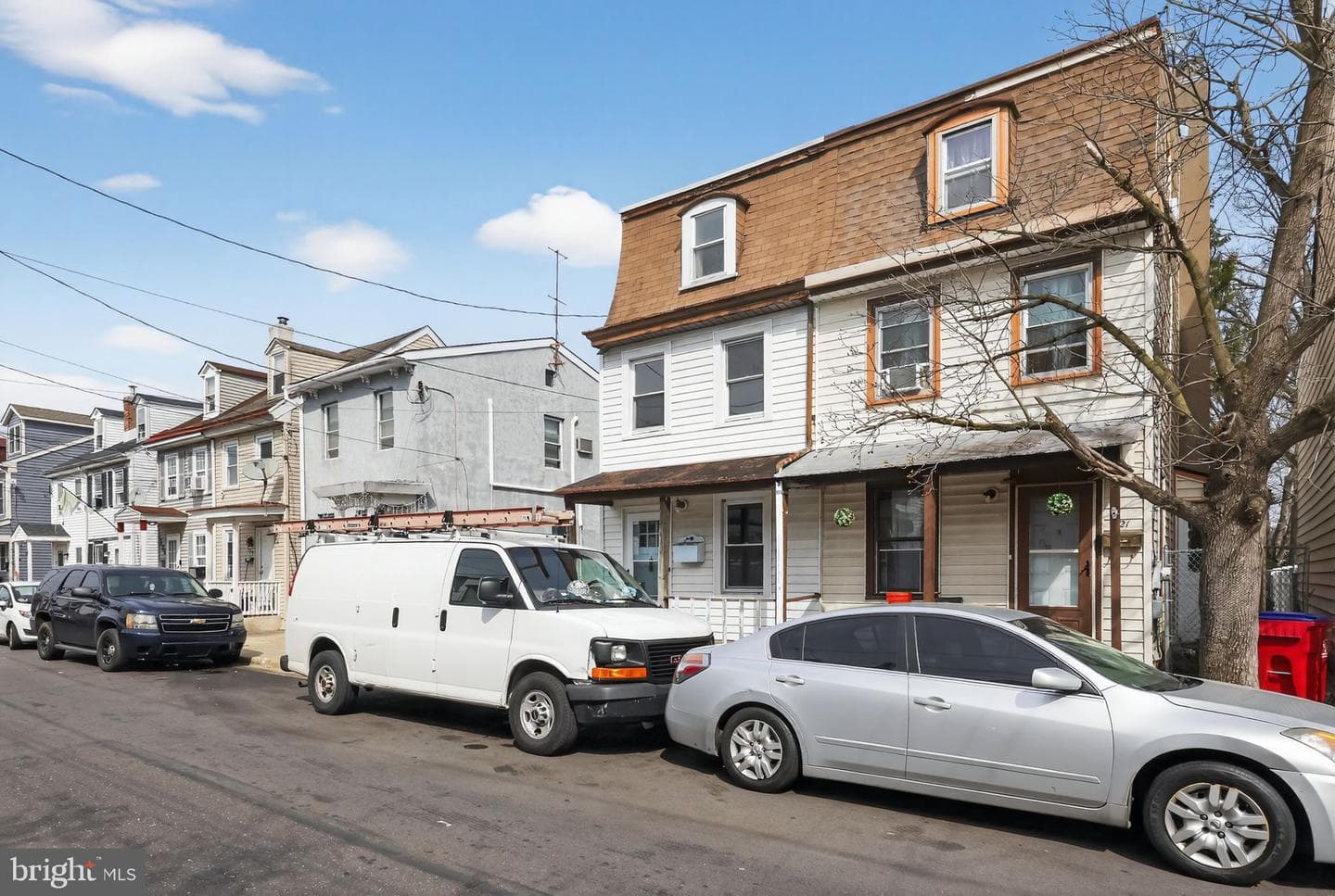 523 Swain Street photo 3