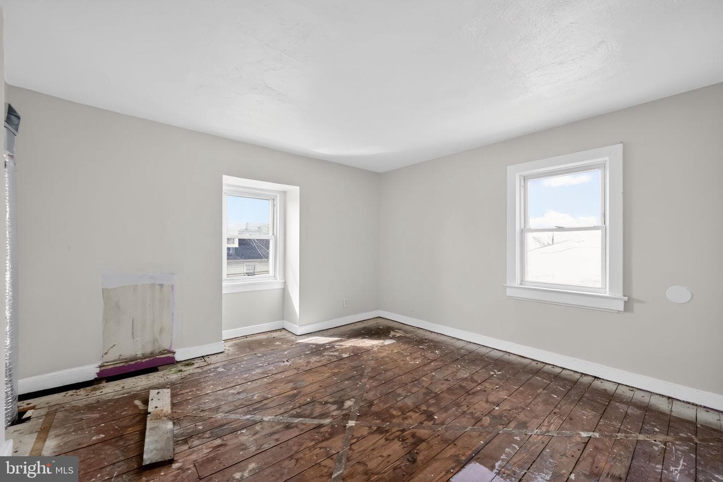 523 Swain Street photo 5