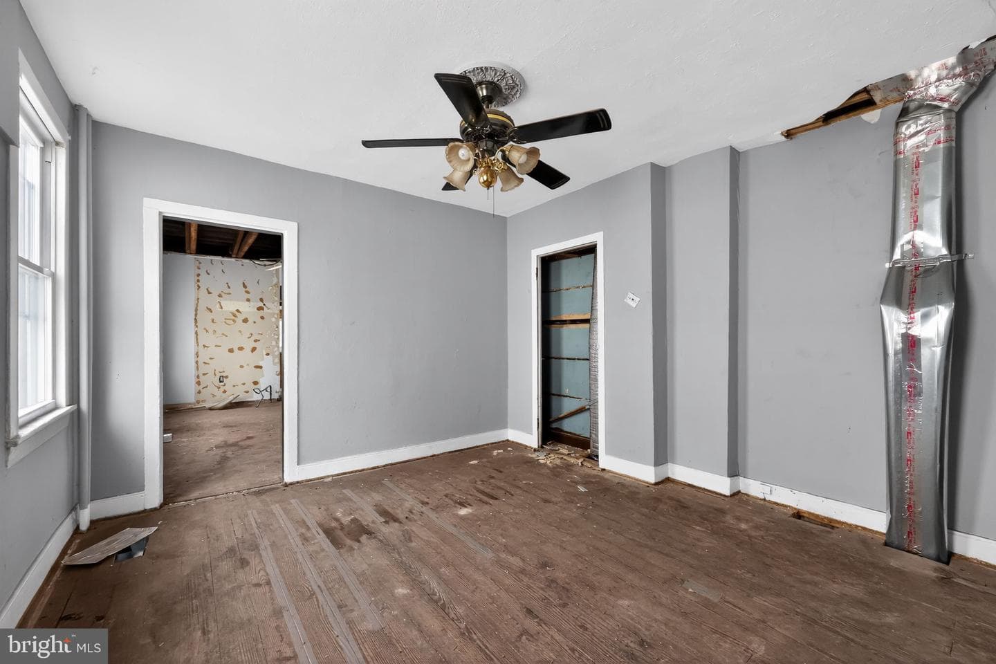 523 Swain Street photo 9