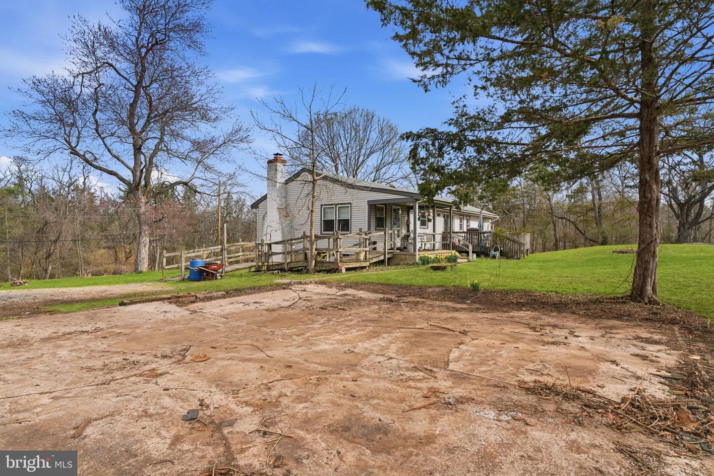 34 Aqueduct Road photo 19