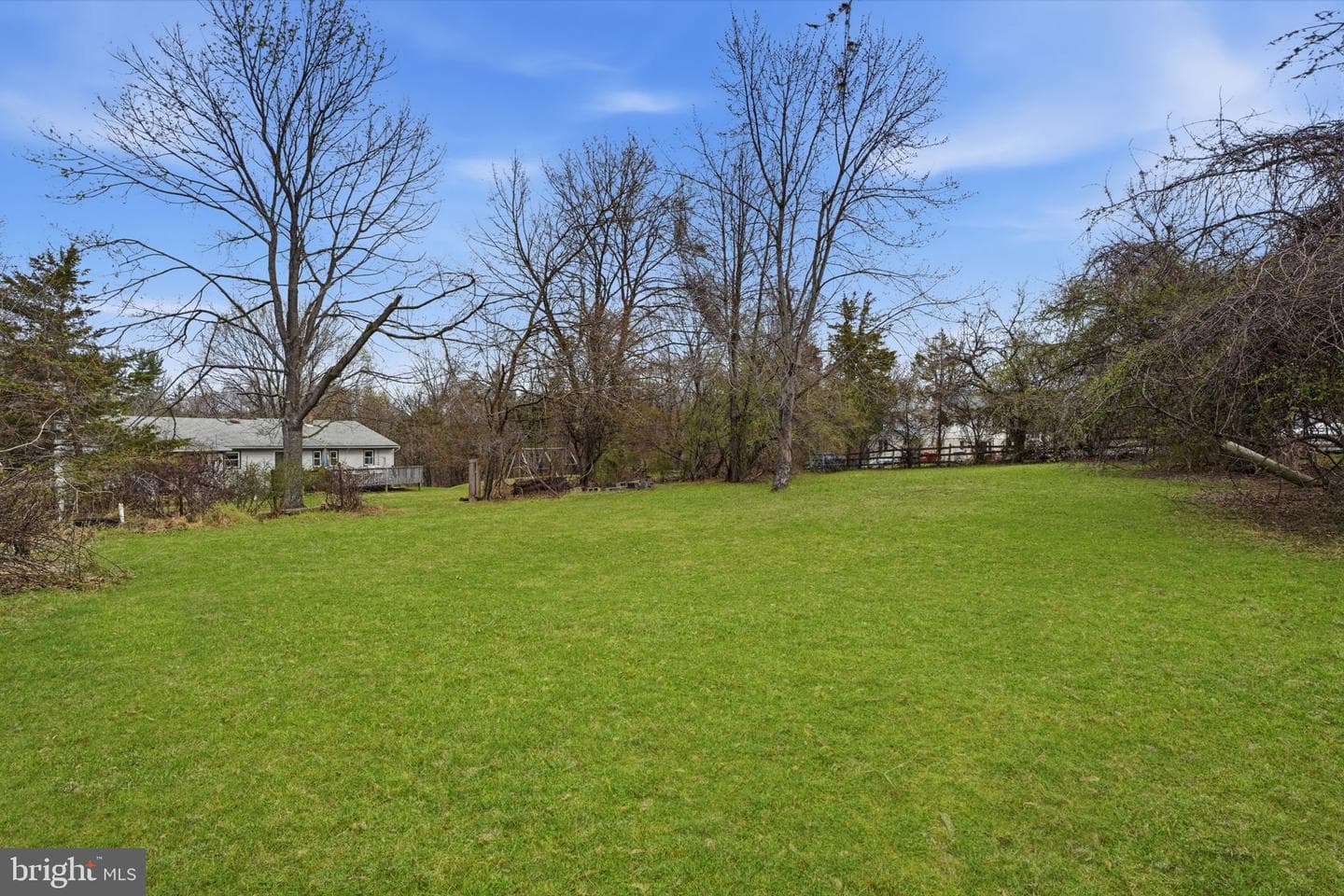 34 Aqueduct Road photo 23