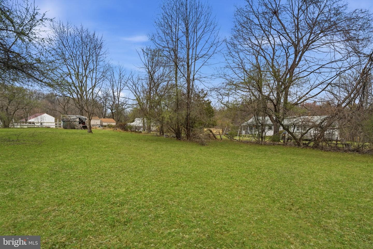 34 Aqueduct Road photo 36