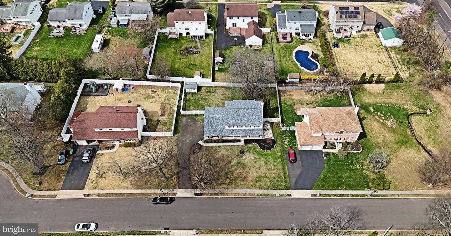 670 Amalie Lane photo 36