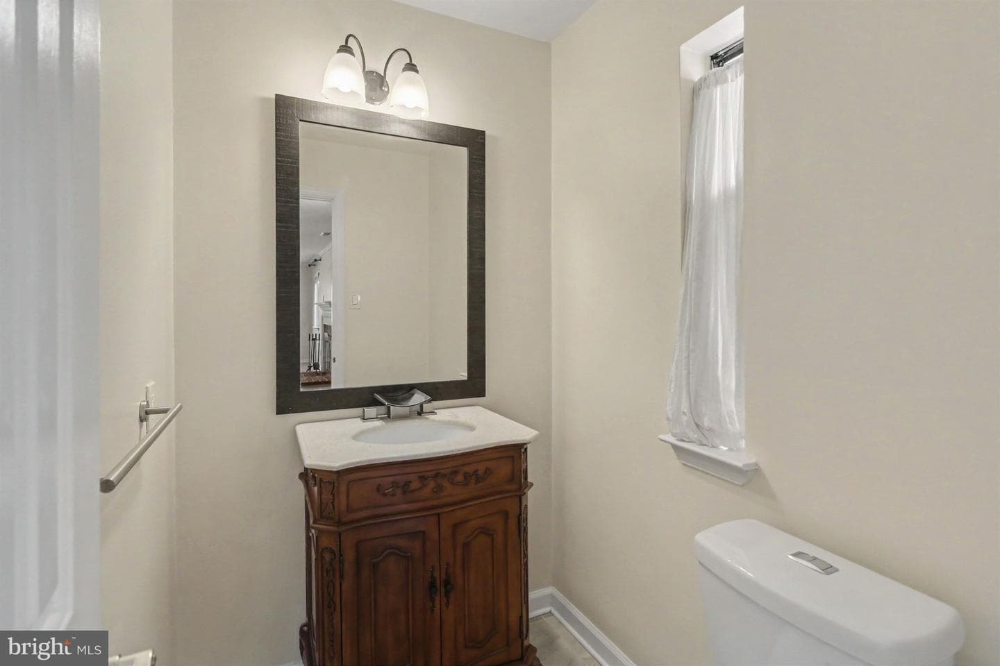 1620 Devon Court photo 33