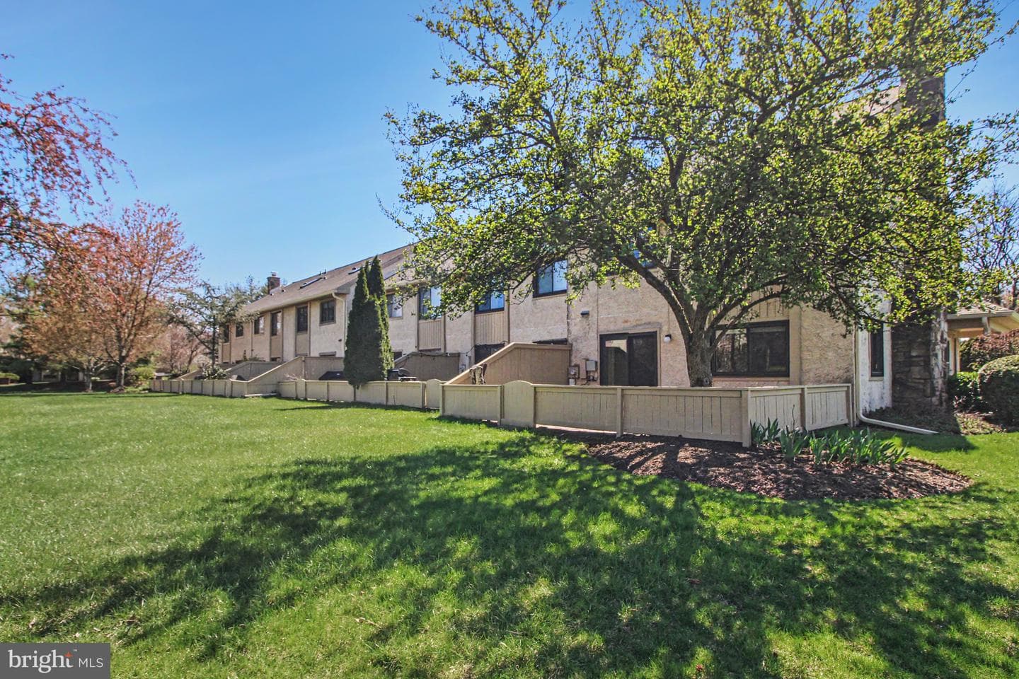 1620 Devon Court photo 48