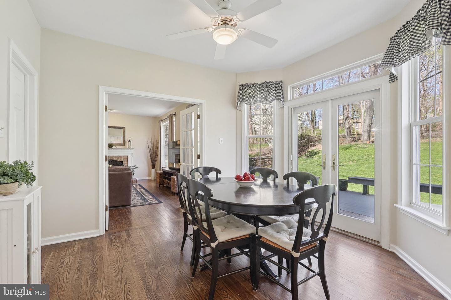 48 Steeplechase Drive photo 17