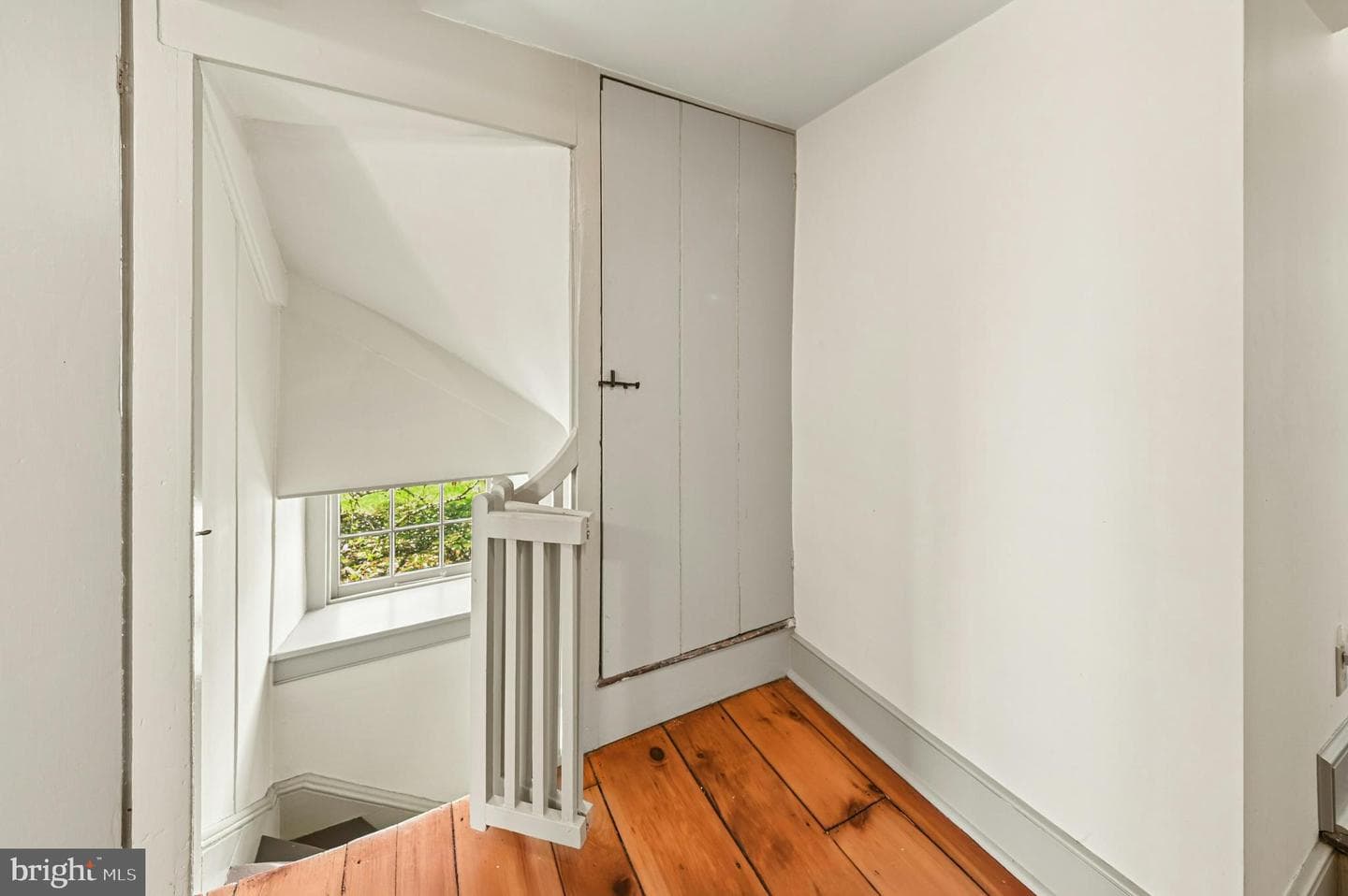 189 E Butler Avenue photo 36