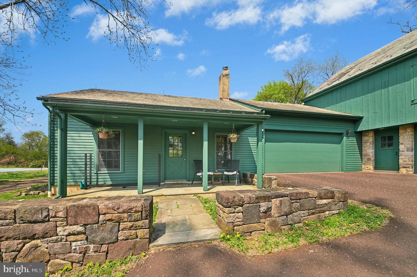 189 E Butler Avenue photo 42