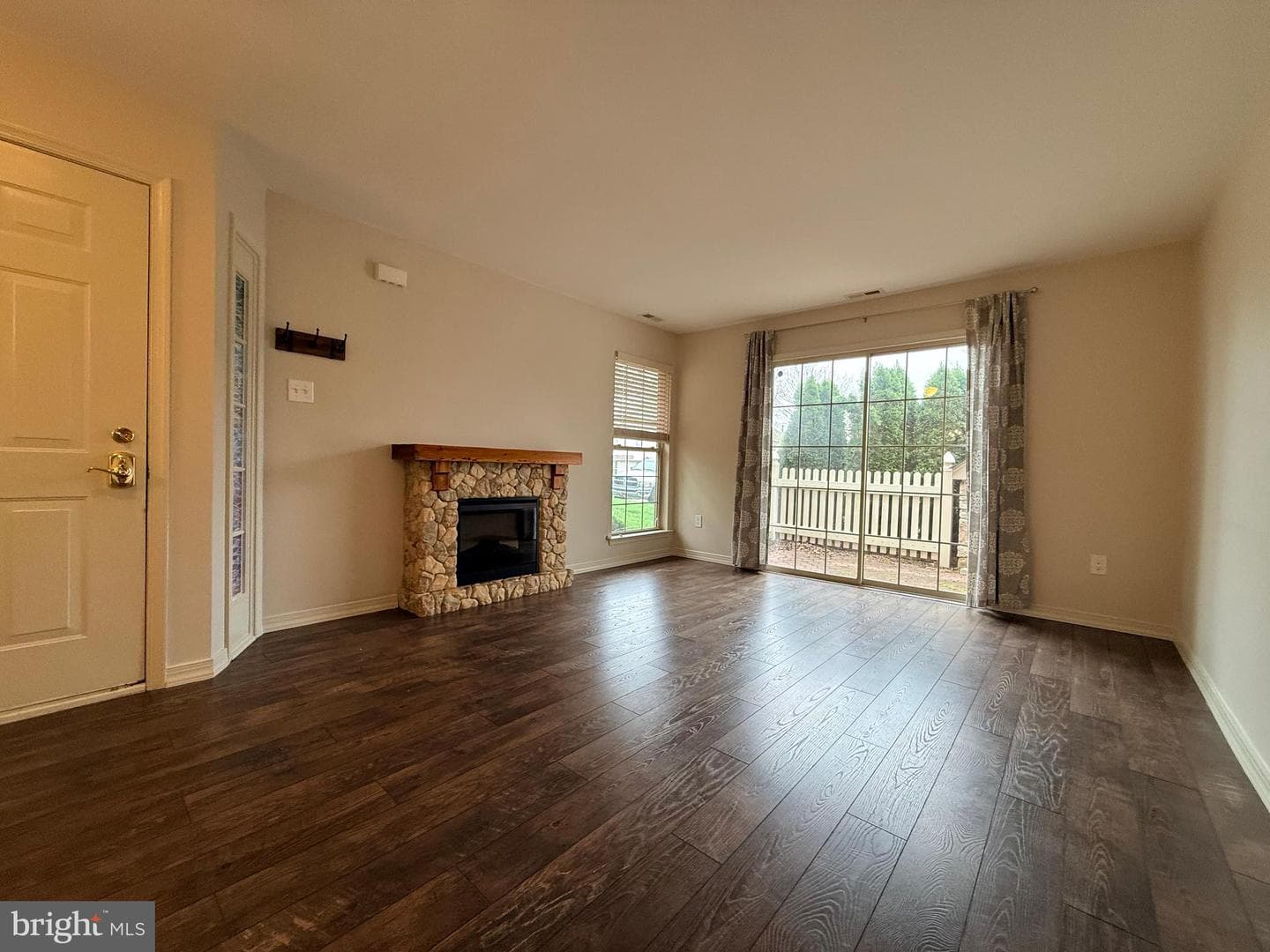 320 Wyndale Drive photo 11