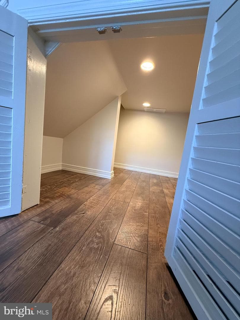 320 Wyndale Drive photo 19