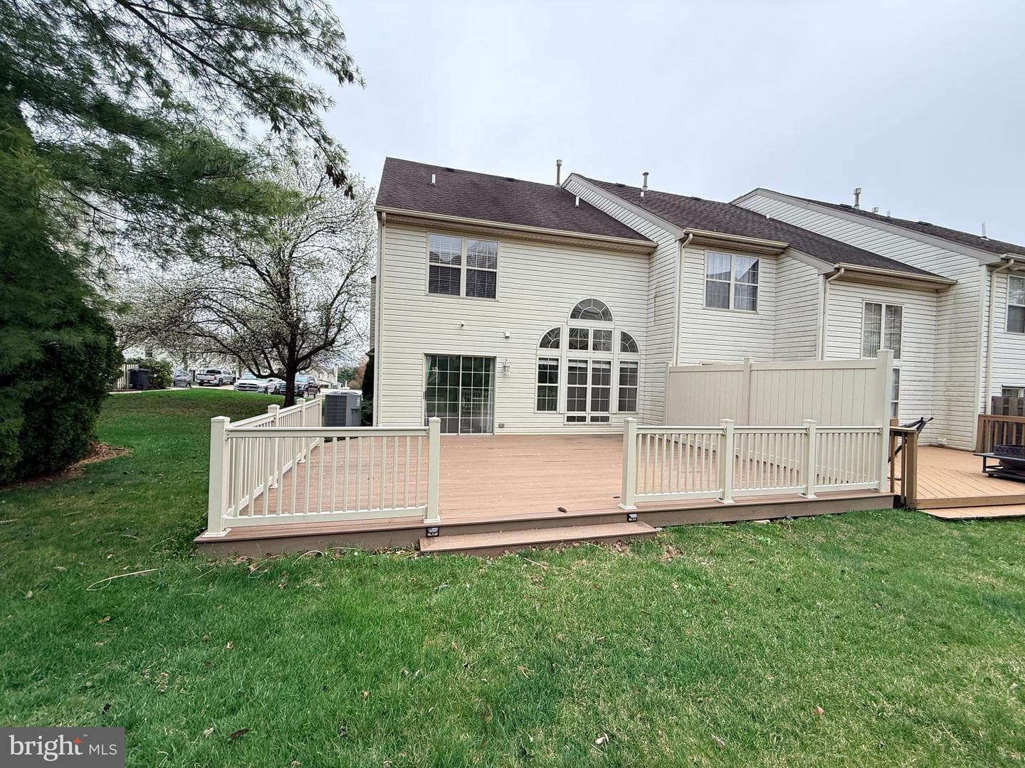 320 Wyndale Drive photo 47