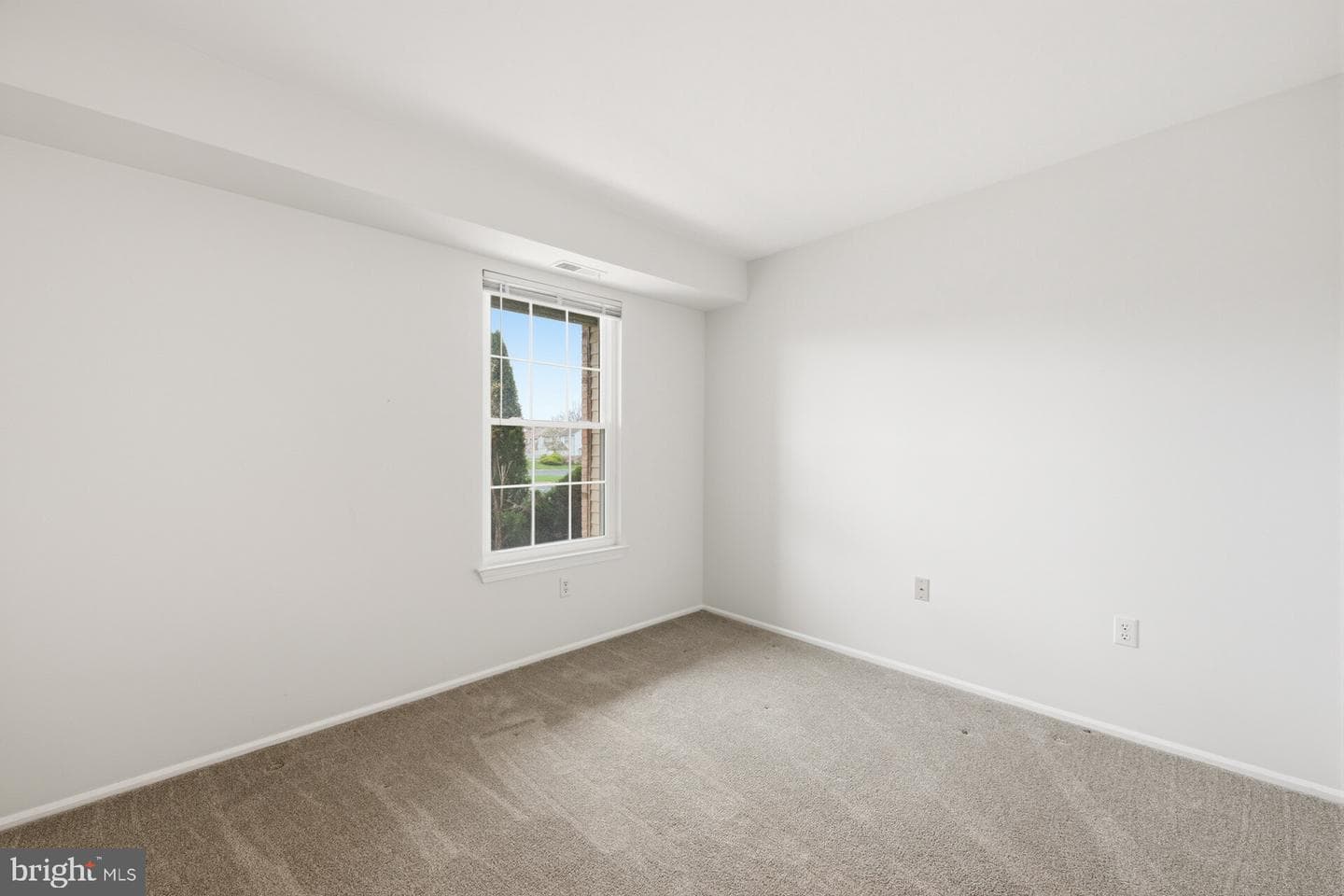 301 Society Place photo 10