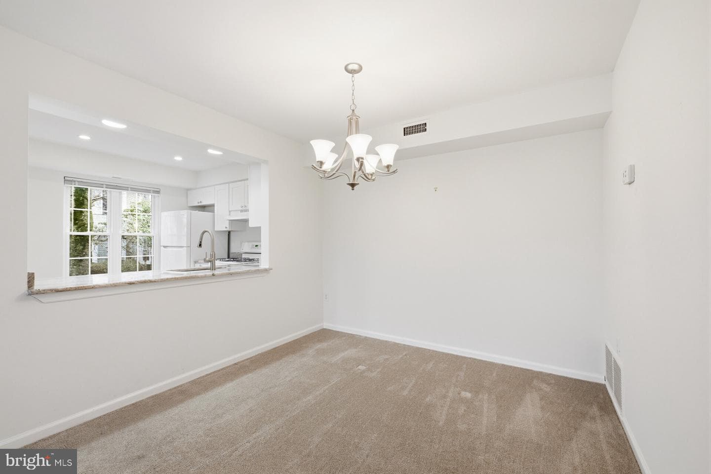 301 Society Place photo 8