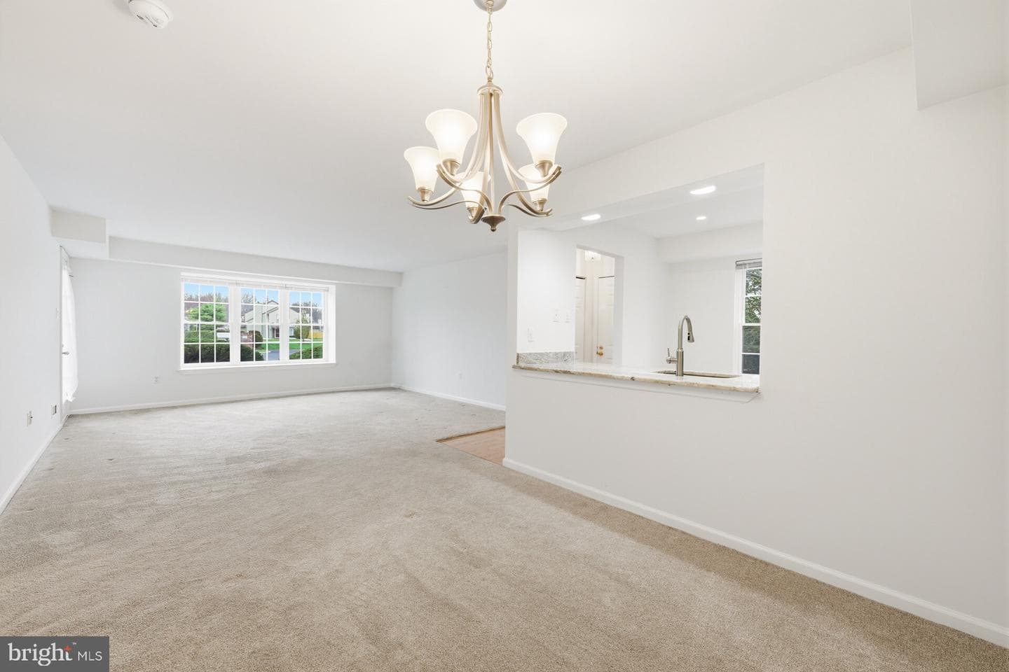 301 Society Place photo 9
