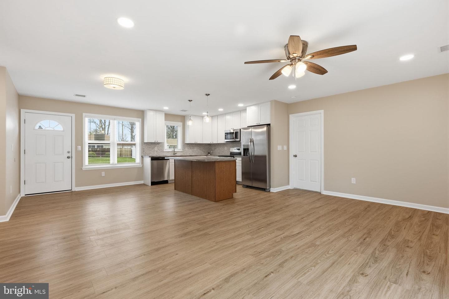 68 Tapered Oak Lane photo 8