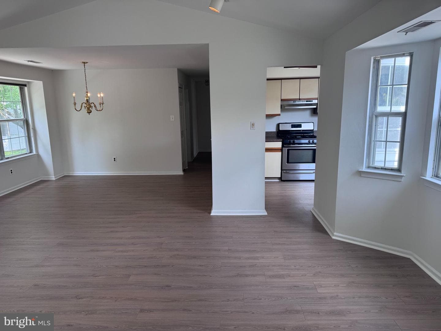 648 Rose Hollow Drive #648b photo 12