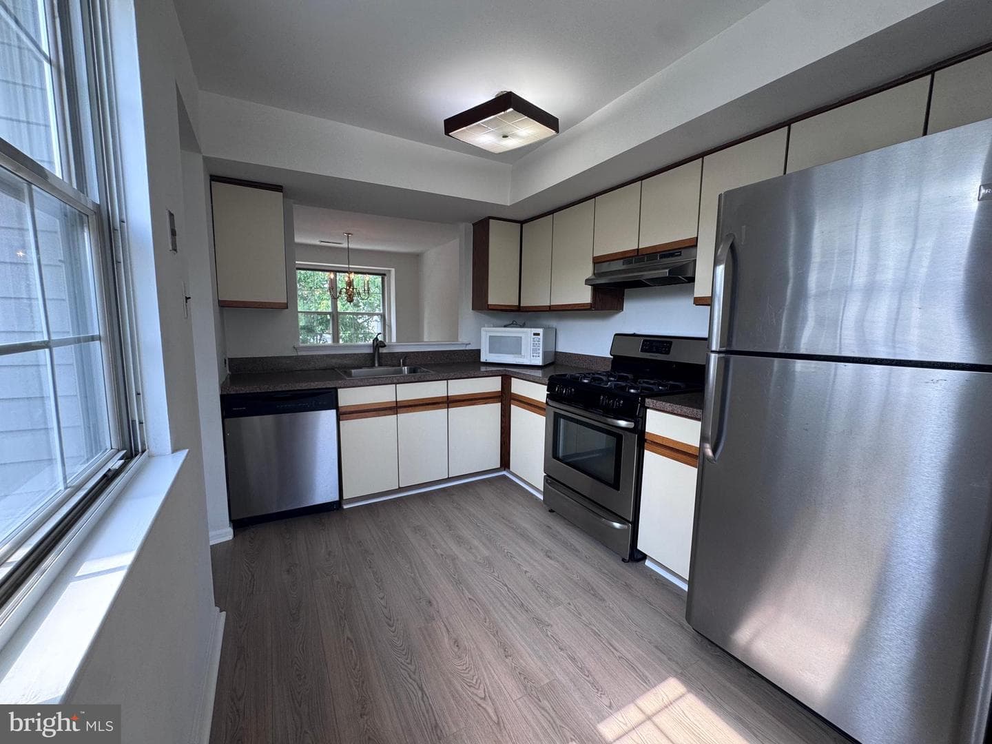 648 Rose Hollow Drive #648b photo 14