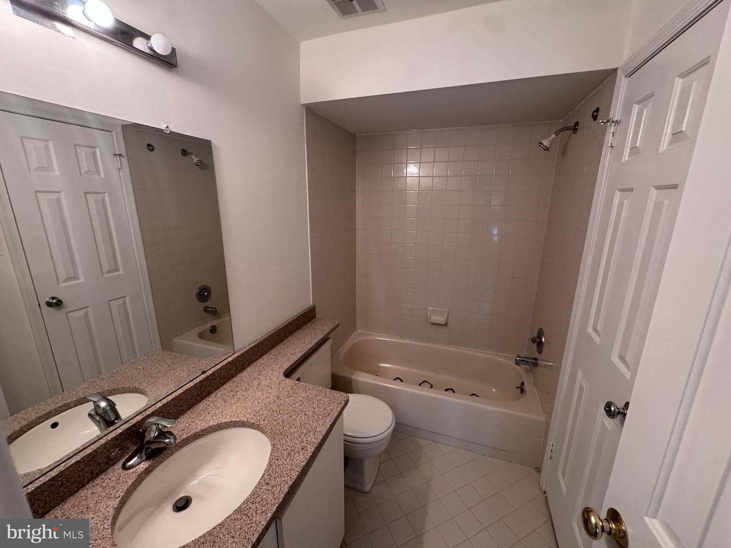 648 Rose Hollow Drive #648b photo 24