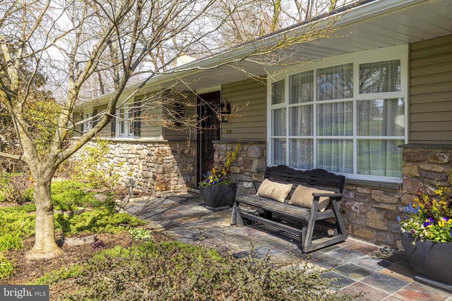 92 Oak Drive photo 4
