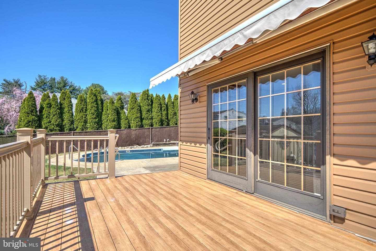 2533 Skyview photo 17