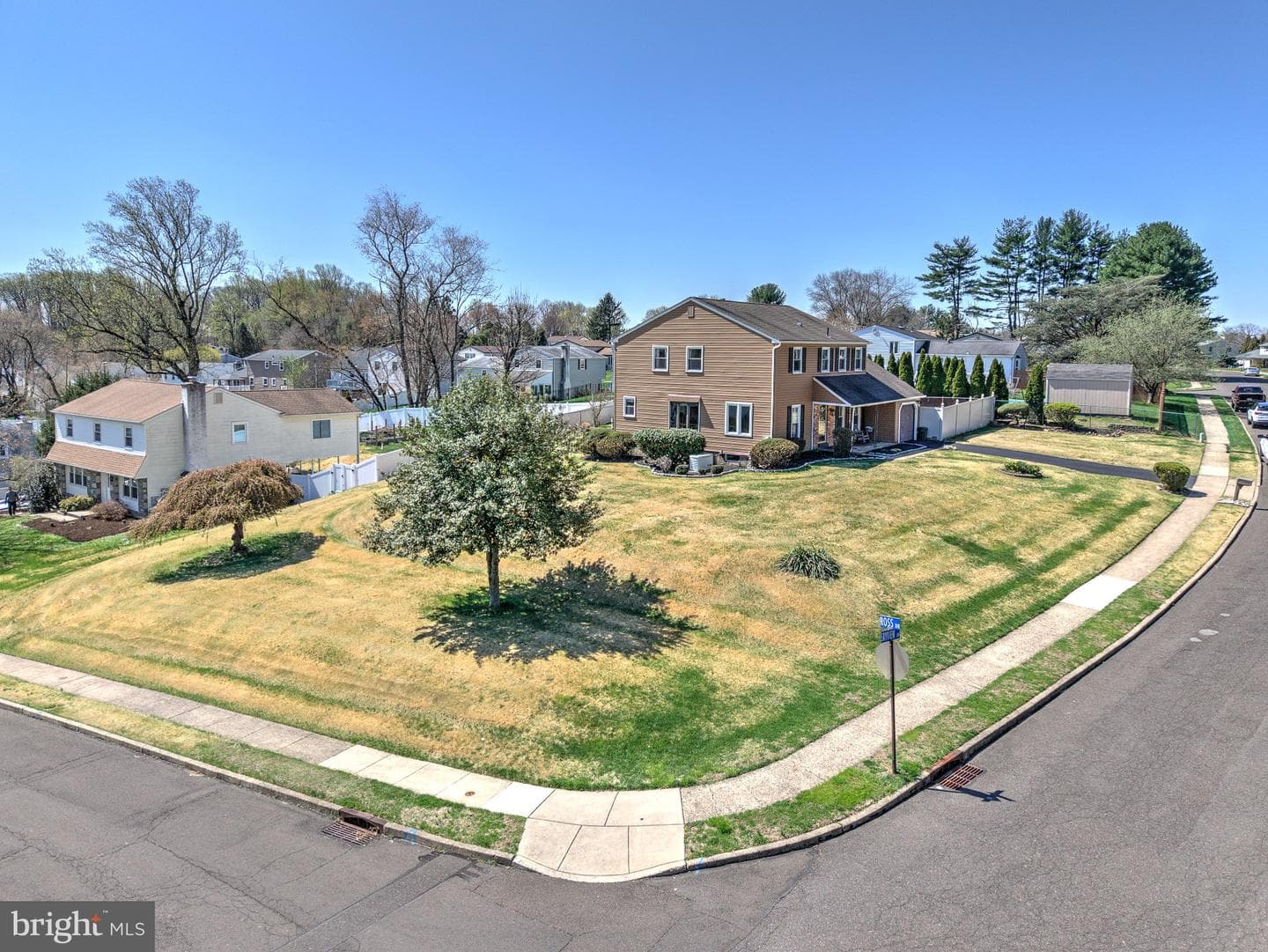2533 Skyview photo 5