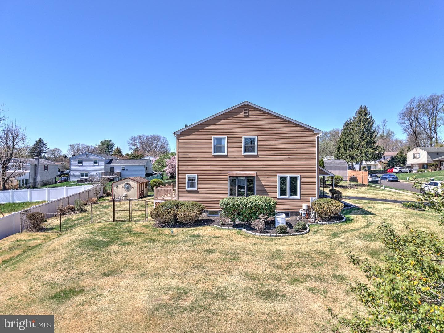 2533 Skyview photo 6