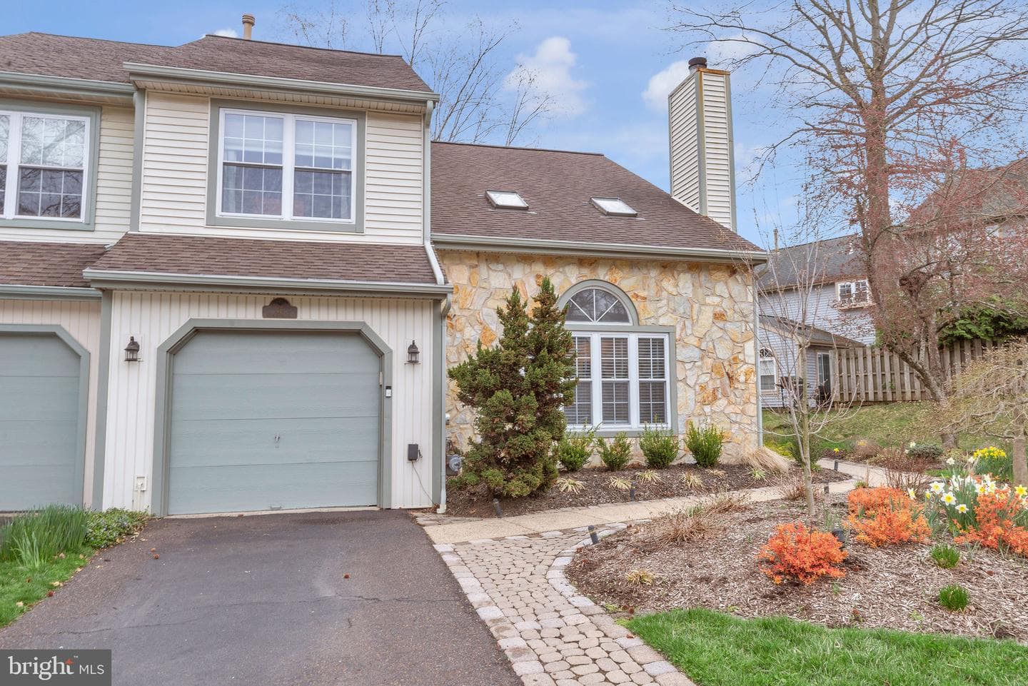 41 Laurel Circle photo 1