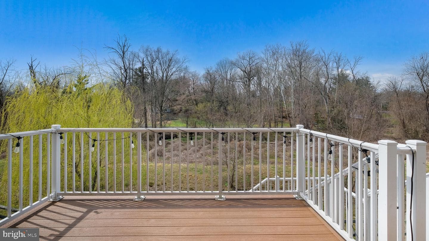 19 Beechwood Boulevard photo 42