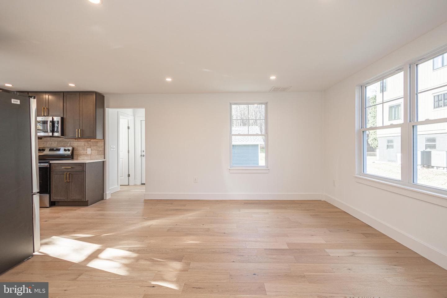 1434 River Road photo 10