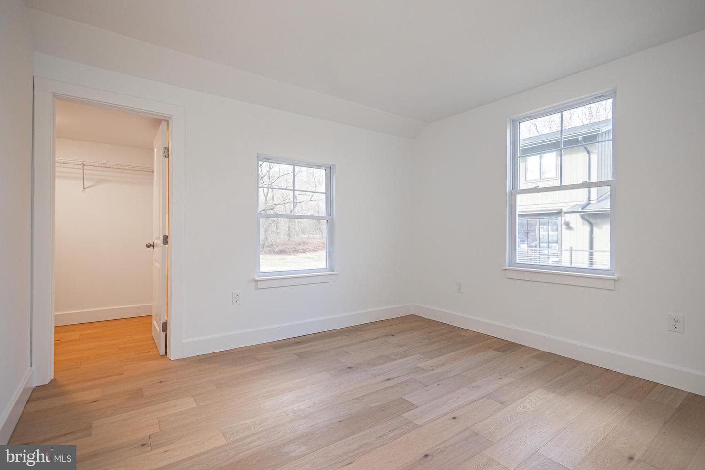 1434 River Road photo 16