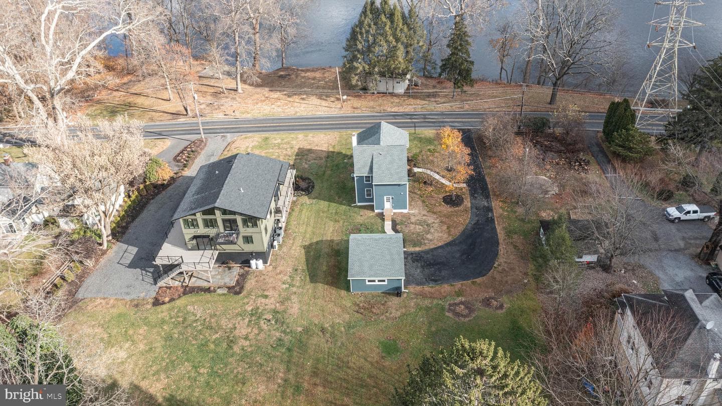 1434 River Road photo 35
