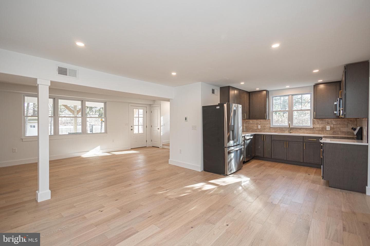 1434 River Road photo 6