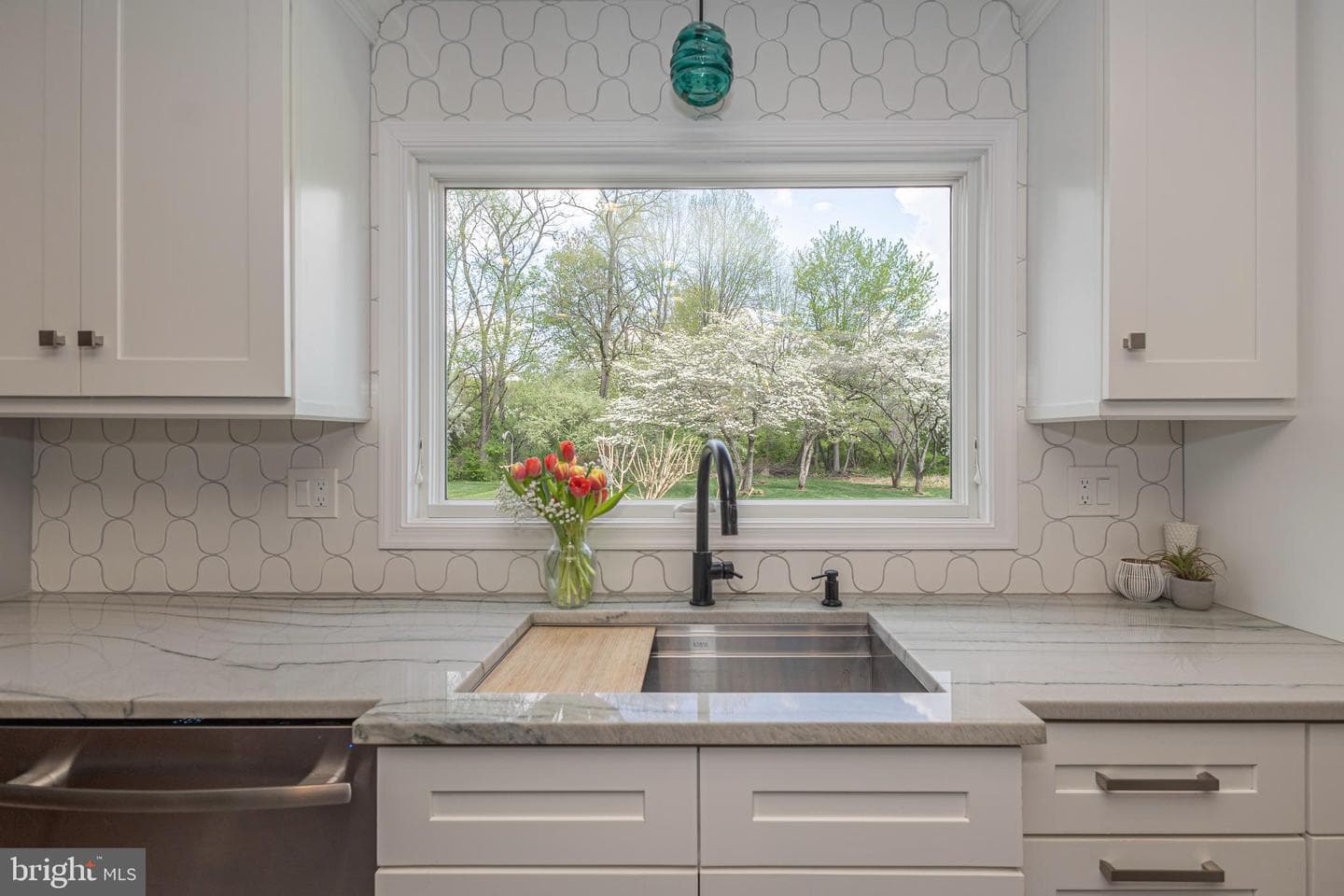 106 Spencer Road photo 18