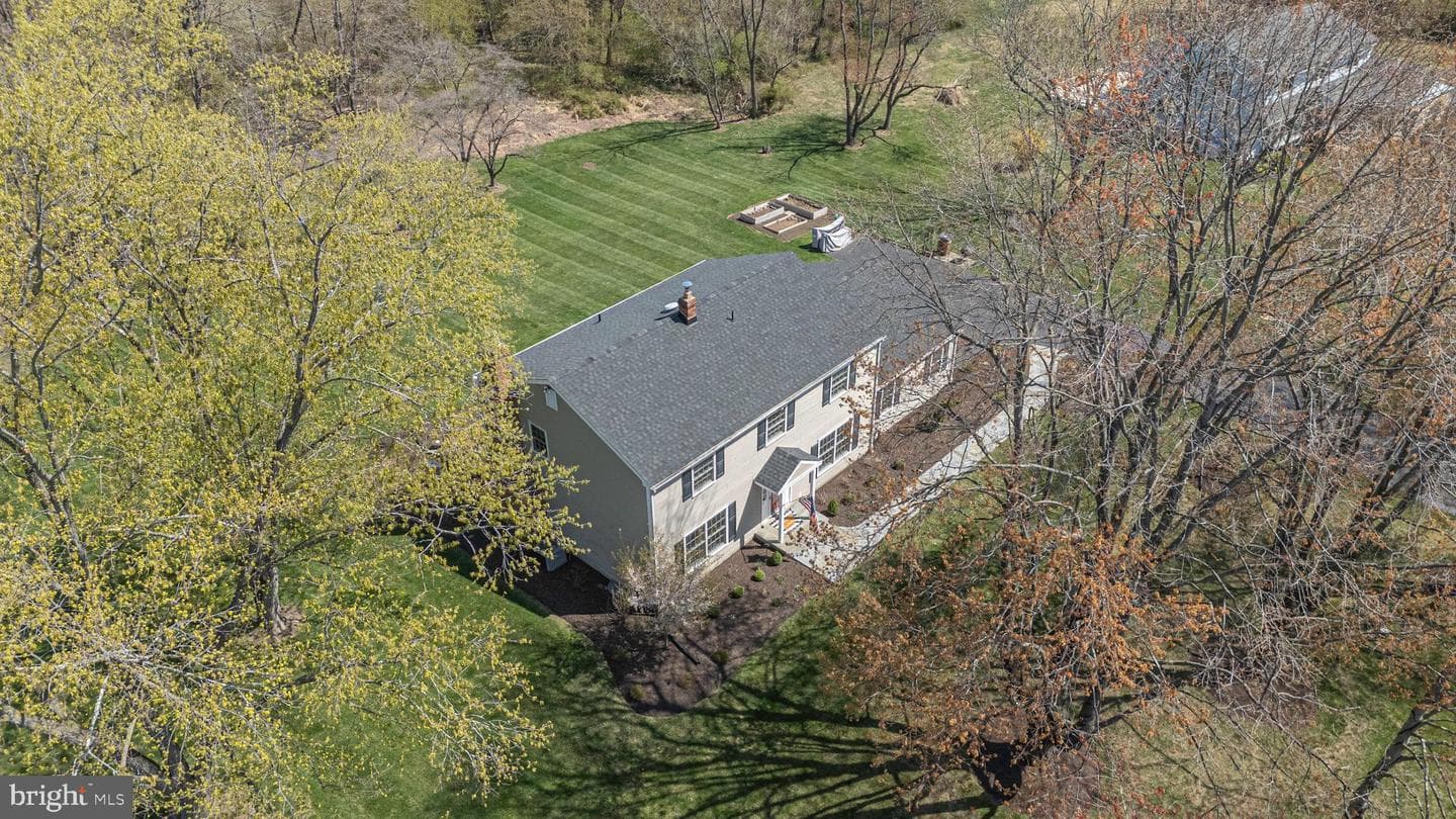 106 Spencer Road photo 44