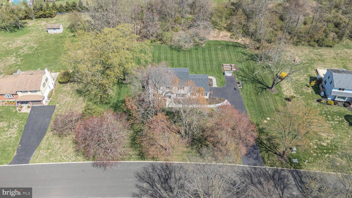 106 Spencer Road photo 45