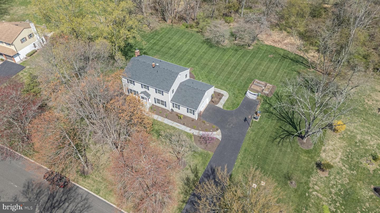 106 Spencer Road photo 46