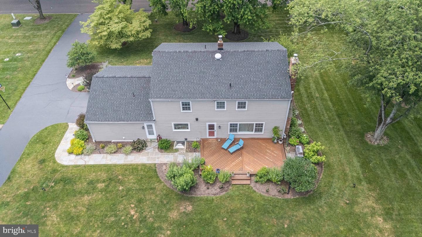 106 Spencer Road photo 53