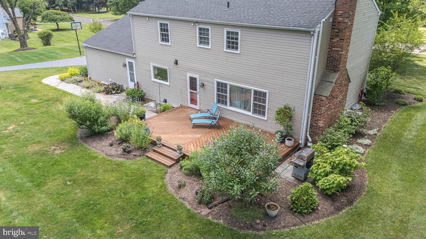 106 Spencer Road photo 55
