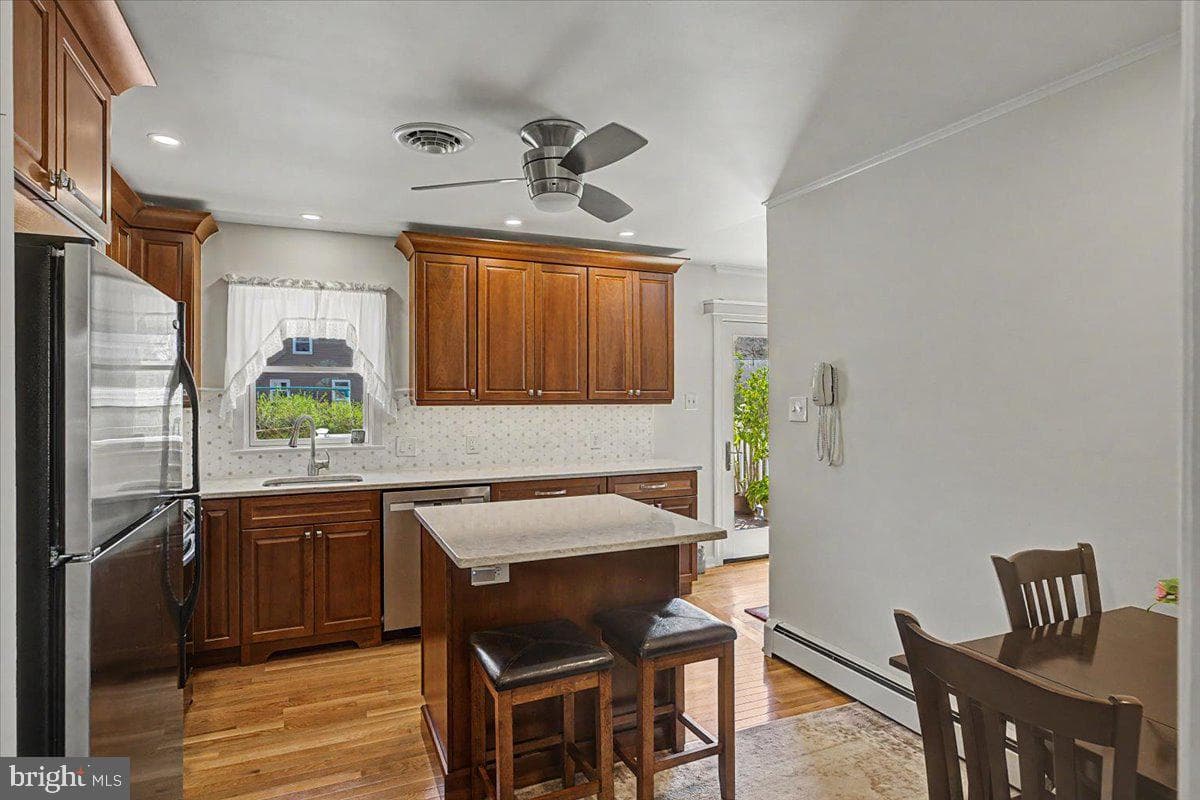 528 E Court Street photo 14