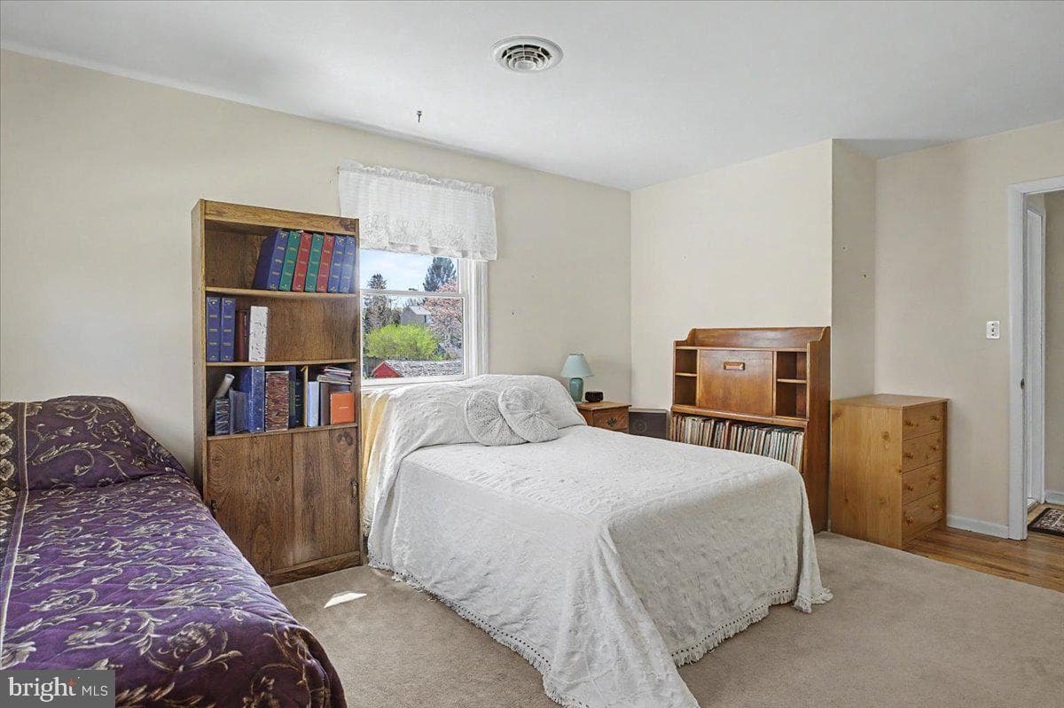 528 E Court Street photo 26