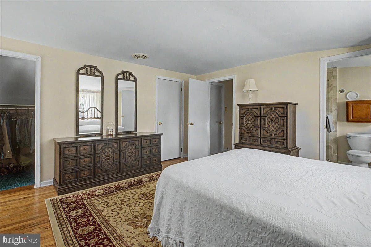 528 E Court Street photo 38