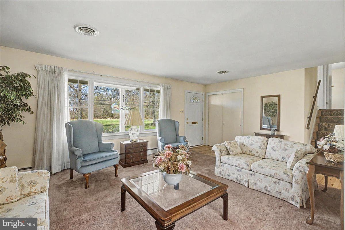 528 E Court Street photo 7