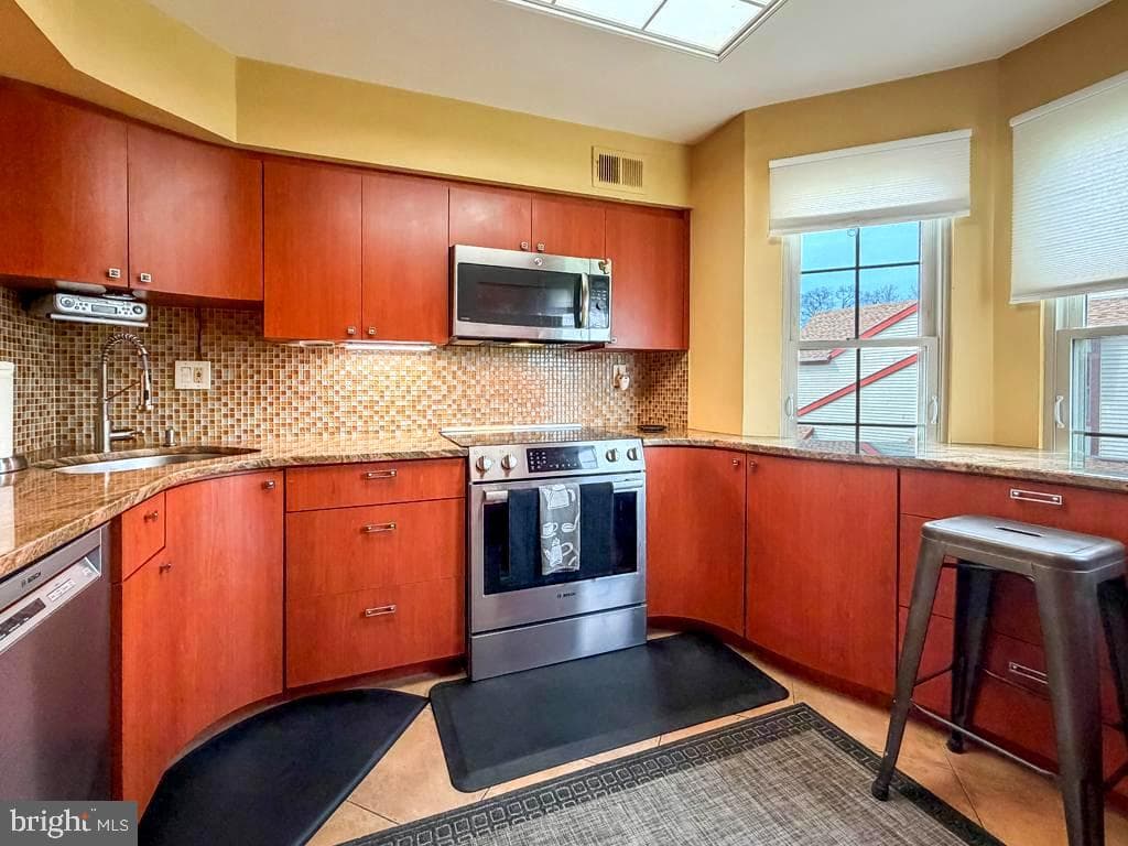 4016 Barry Court photo 19