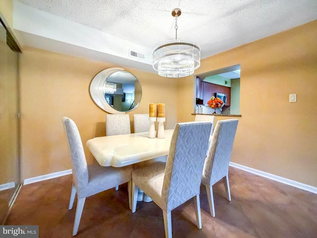4016 Barry Court photo 22